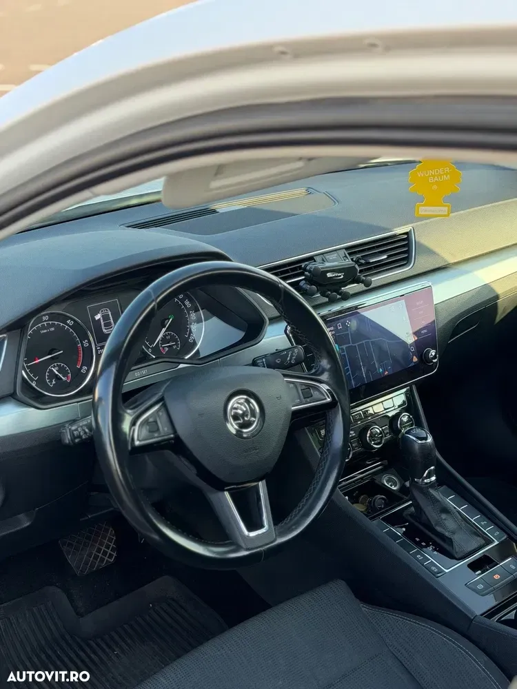 Škoda Superb III 2.0 TDI DSG Style — imagine 4