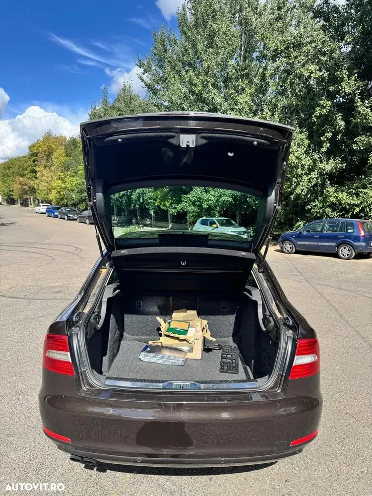 Škoda Superb II 2.0 TDI 4X4 Elegance — imagine 6