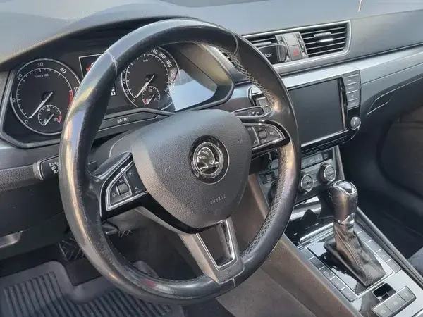Škoda Superb III 2.0 TDI DSG Ambition