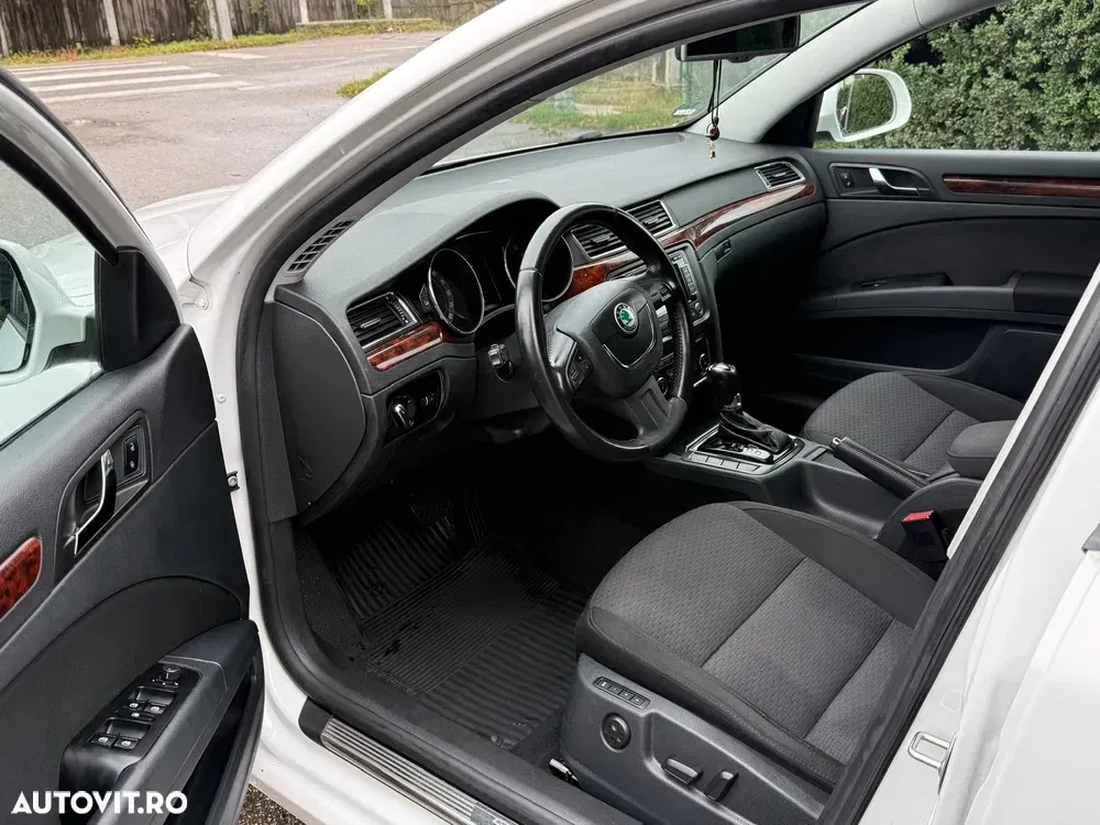 Škoda Superb II 2.0 TDI Elegance DSG — imagine 5