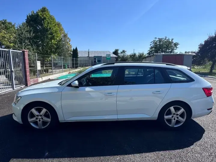 Škoda Superb III