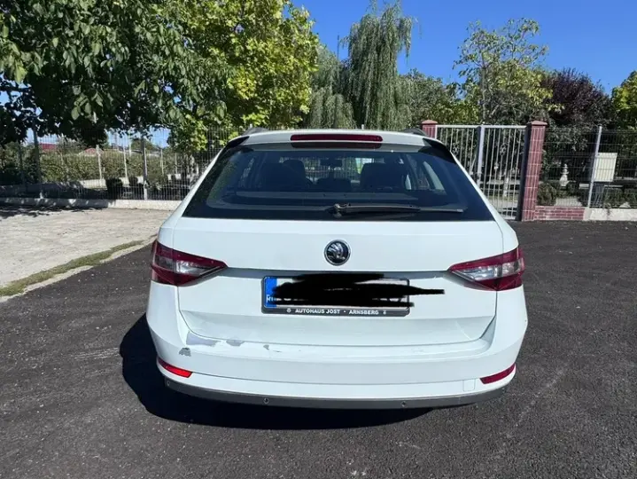 Škoda Superb III