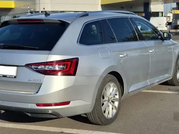 Škoda Superb III 1.6 TDI DSG Ambition