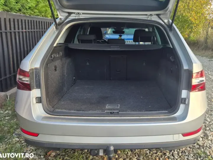 Škoda Superb III 1.6 TDI DSG Ambition