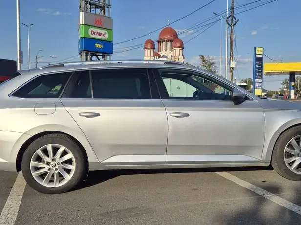Škoda Superb III 1.6 TDI DSG Ambition