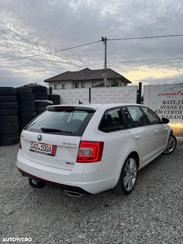 Škoda Octavia 2.0 TDI DSG RS — imagine 4