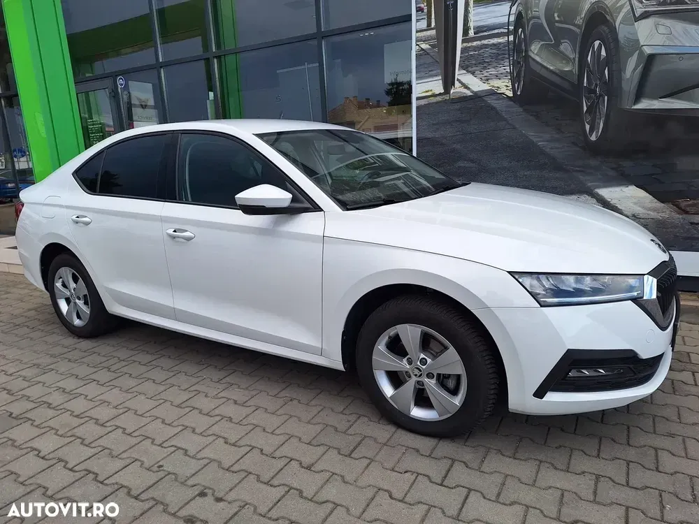 Škoda Octavia IV 1.5 TSI DSG MHEV Style — imagine 2