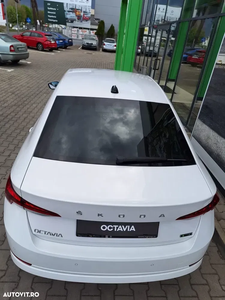 Škoda Octavia IV 1.5 TSI DSG MHEV Style — imagine 3