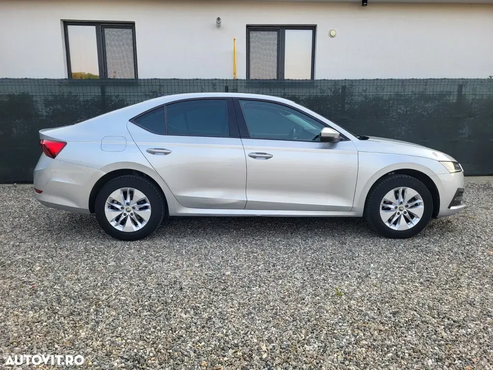 Škoda Octavia IV 1.5 TSI Ambition — imagine 6