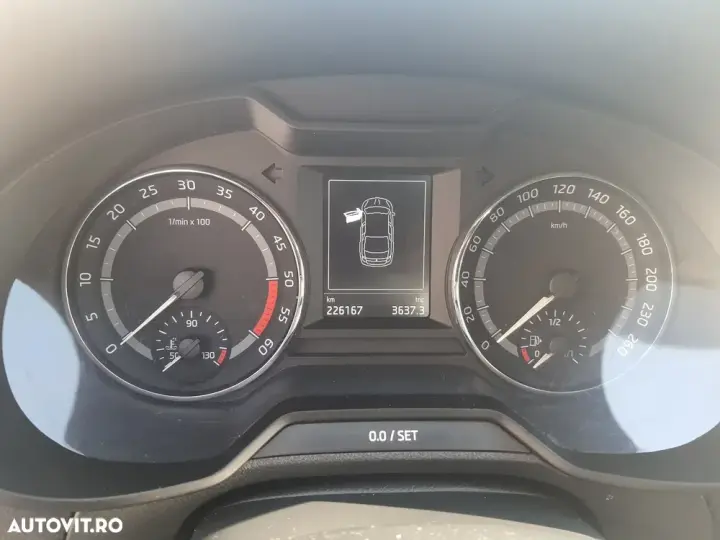 Škoda Octavia III 1.6 TDI DSG Ambition