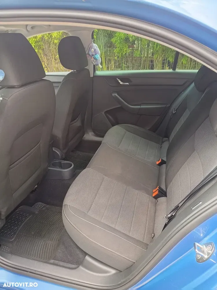 Škoda Rapid 1.4 TDI Ambition DSG — imagine 5