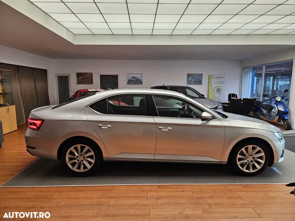 Škoda Superb III 2.0 TDI DSG Ambition — imagine 4