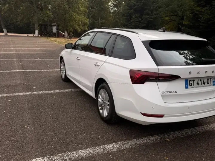 Škoda Octavia IV 2.0 TDI DSG Ambition