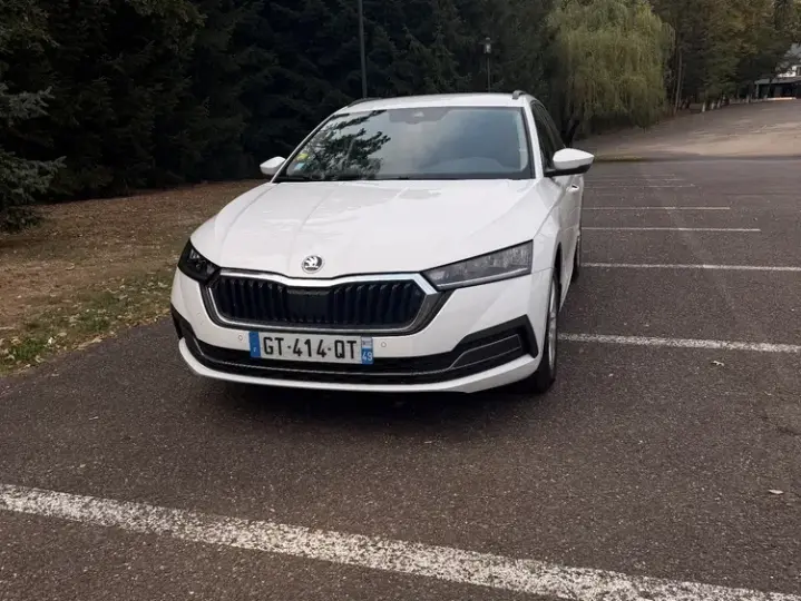 Škoda Octavia IV 2.0 TDI DSG Ambition