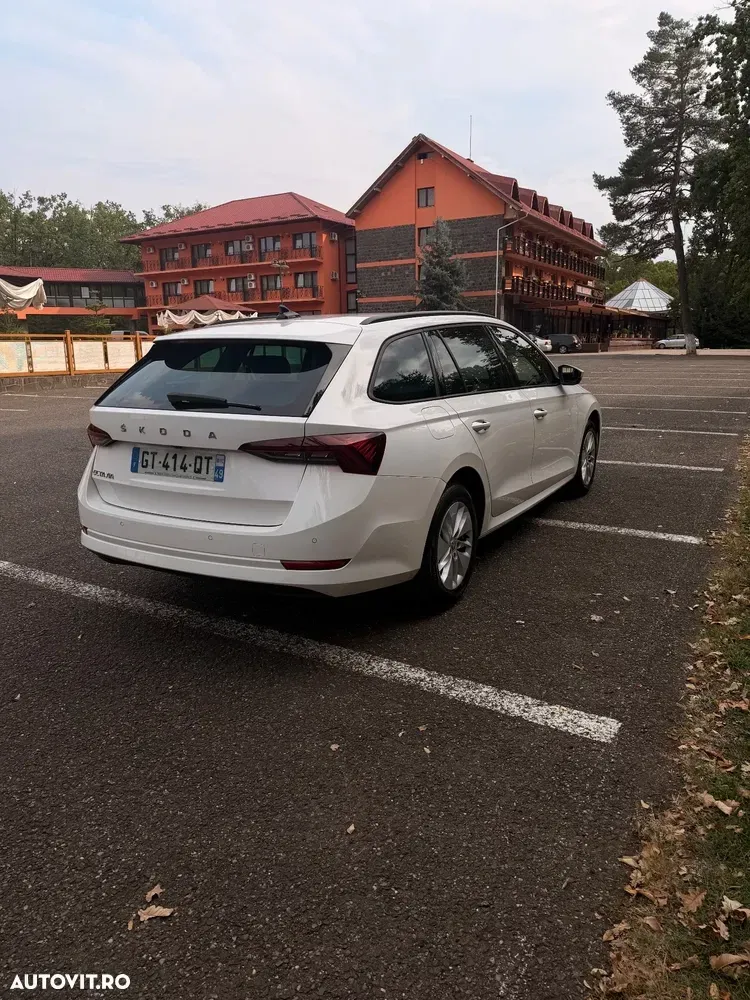 Škoda Octavia IV 2.0 TDI DSG Ambition — imagine 3