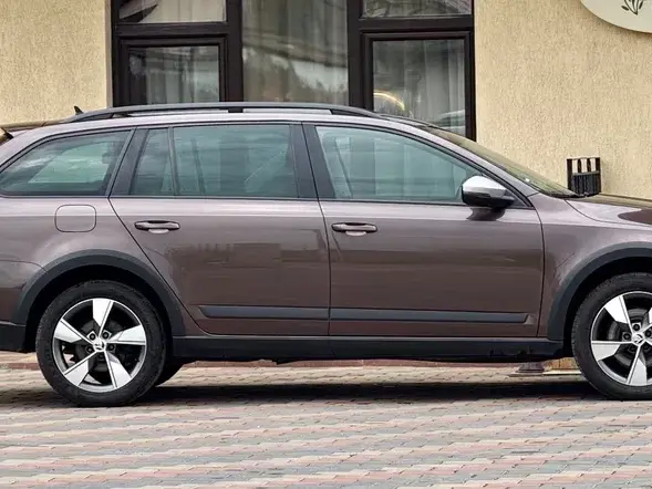 Škoda Octavia III 2.0 TDI 4x4 DSG Scout
