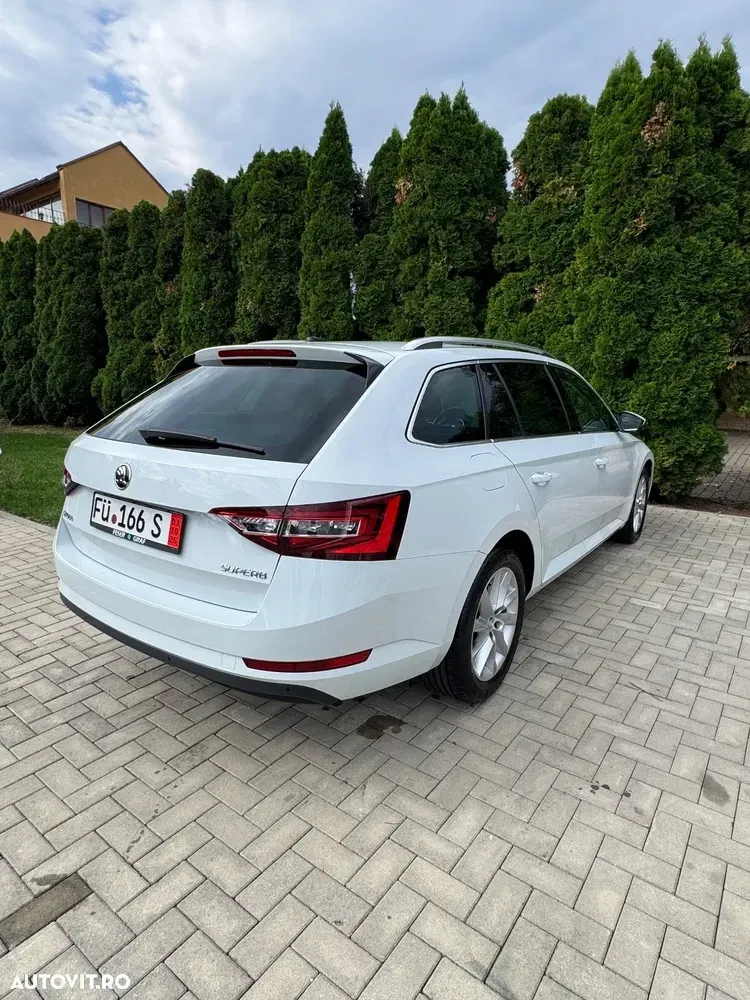 Škoda Superb III 2.0 TDI DSG Premium Edition — imagine 4