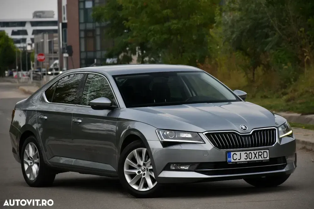 Škoda Superb 2.0 TDI Premium Edition — imagine 3