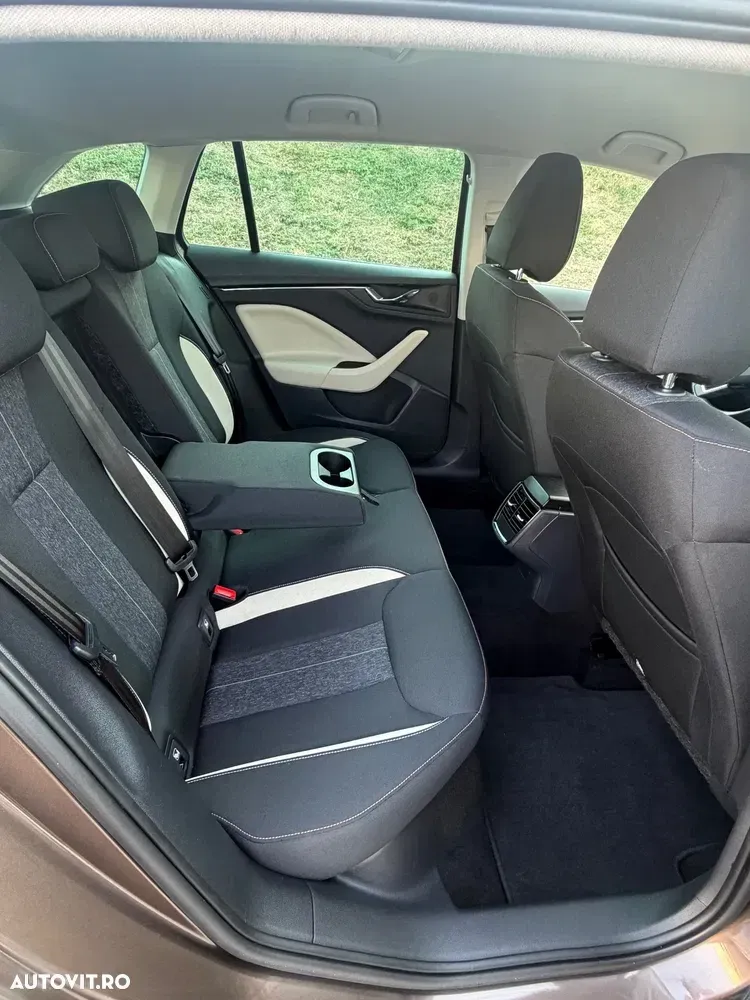 Škoda Scala 1.0 TSI DSG Drive 125 — imagine 6