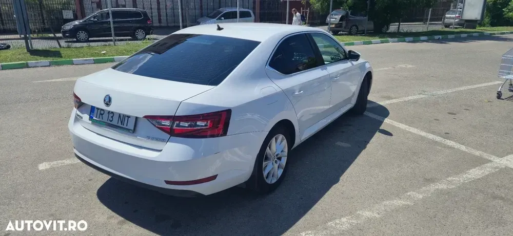 Škoda Superb III — imagine 4