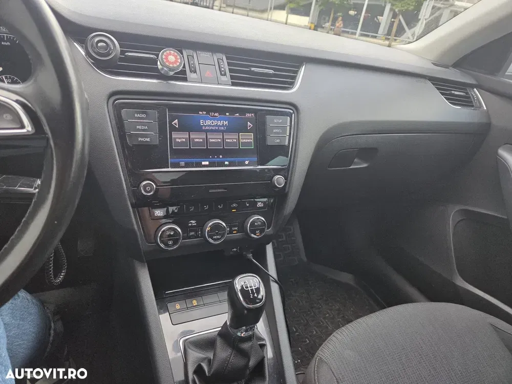 Škoda Octavia III — imagine 3