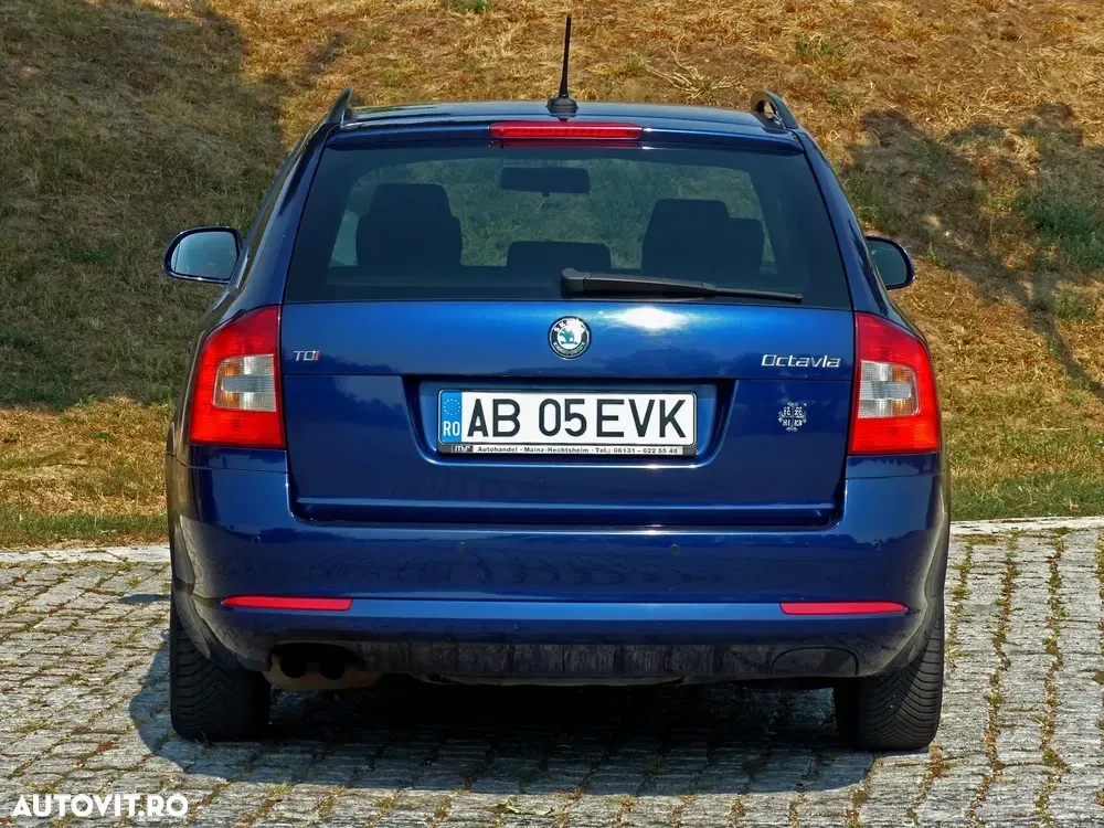 Škoda Octavia 2.0 TDI Drive DSG — imagine 4