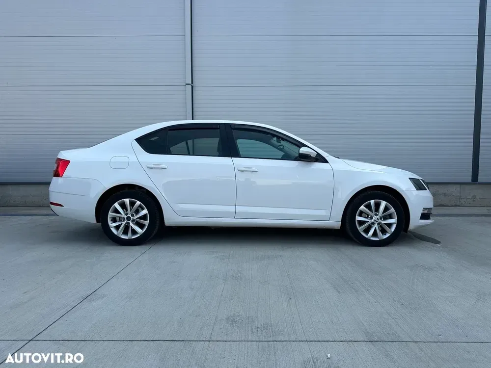 Škoda Octavia III 1.6 TDI Active — imagine 4