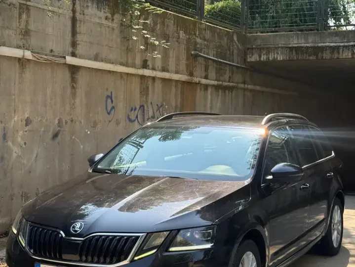 Škoda Octavia IV 1.5 TSI DSG MHEV Ambition