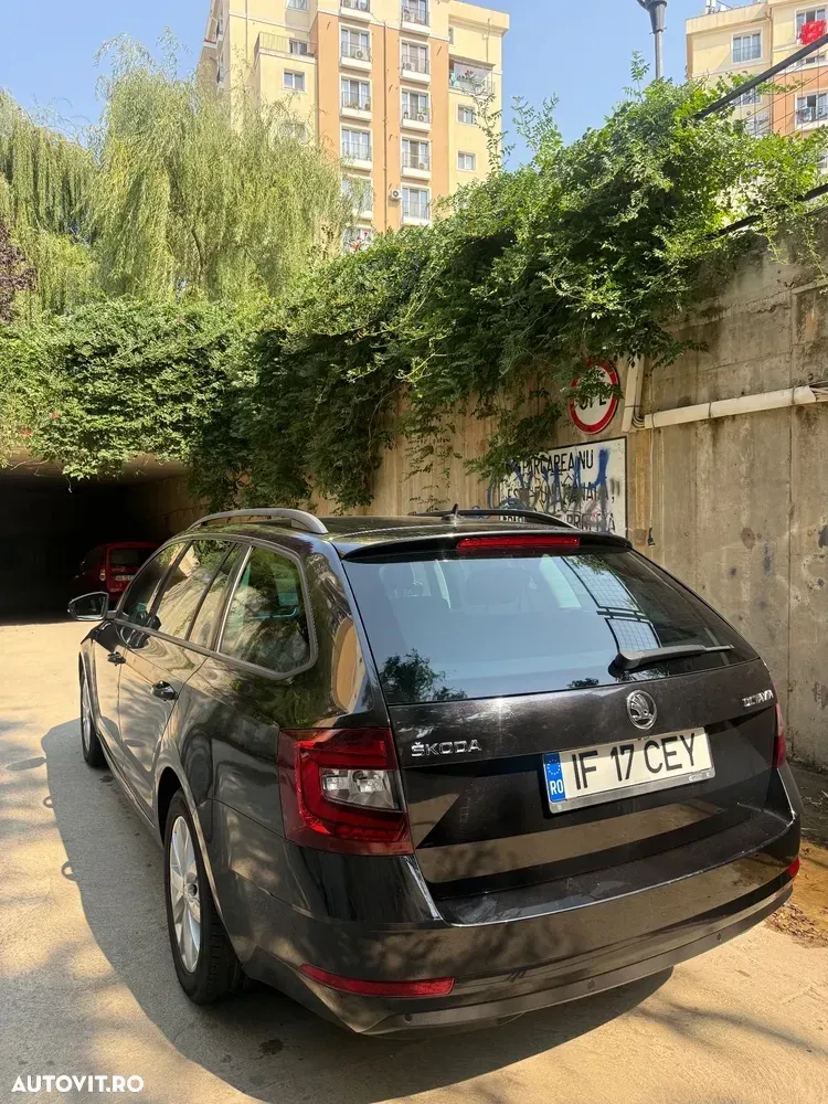 Škoda Octavia IV 1.5 TSI DSG MHEV Ambition — imagine 5