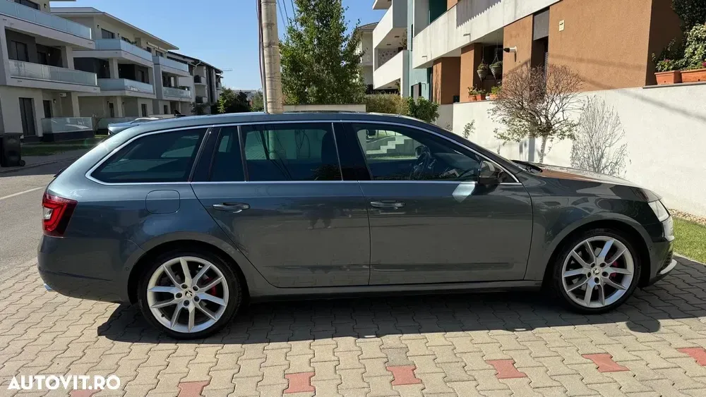 Škoda Octavia III 2.0 TDI DSG 4X4 RS — imagine 4