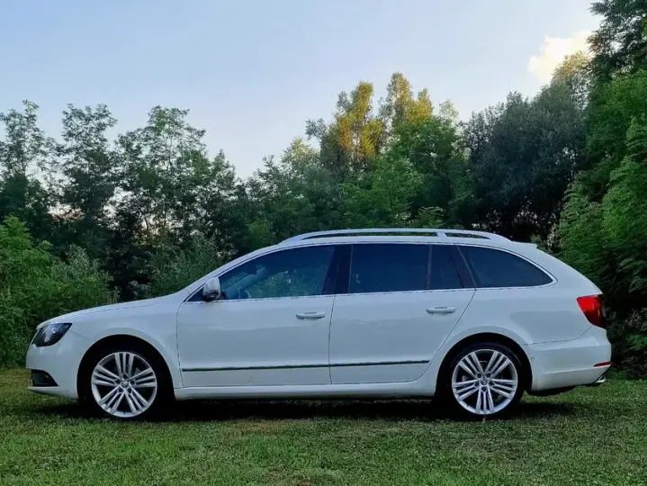 Škoda Superb II 2.0 TDI Green tec 4x4 DSG Elegance