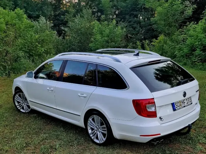 Škoda Superb II 2.0 TDI Green tec 4x4 DSG Elegance