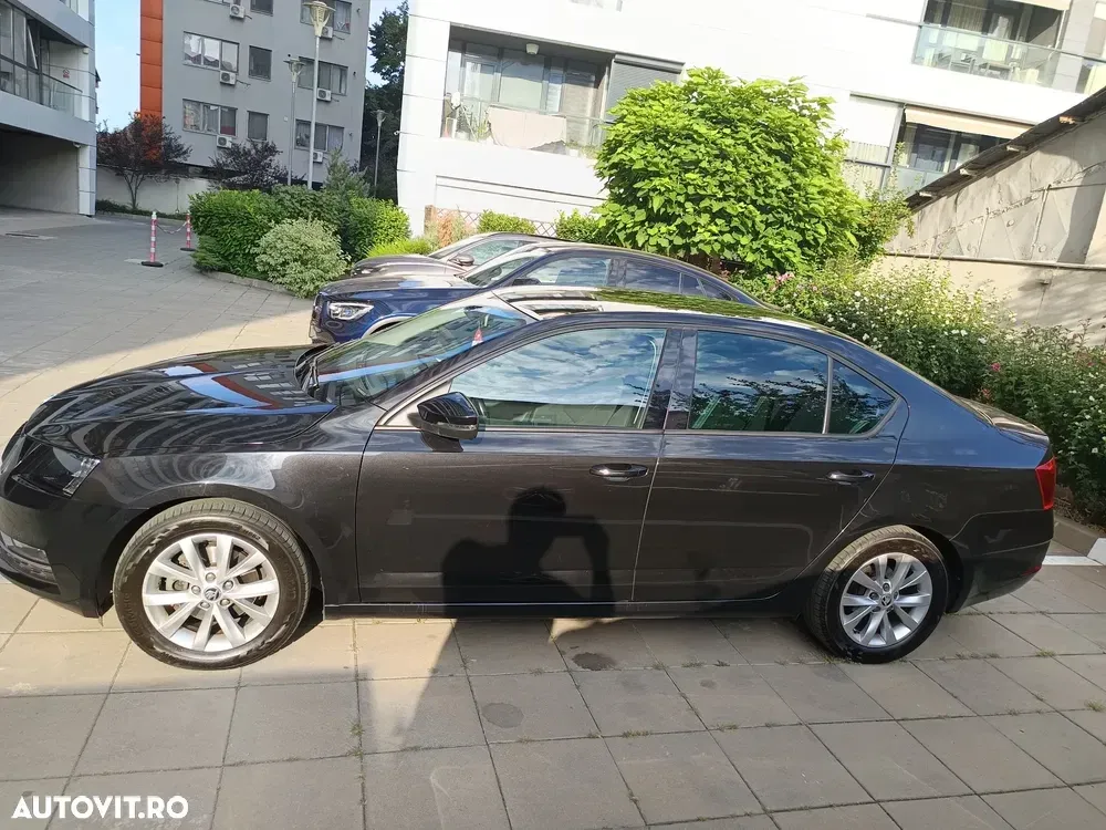 Škoda Octavia III 2.0 TDI DSG Style — imagine 4