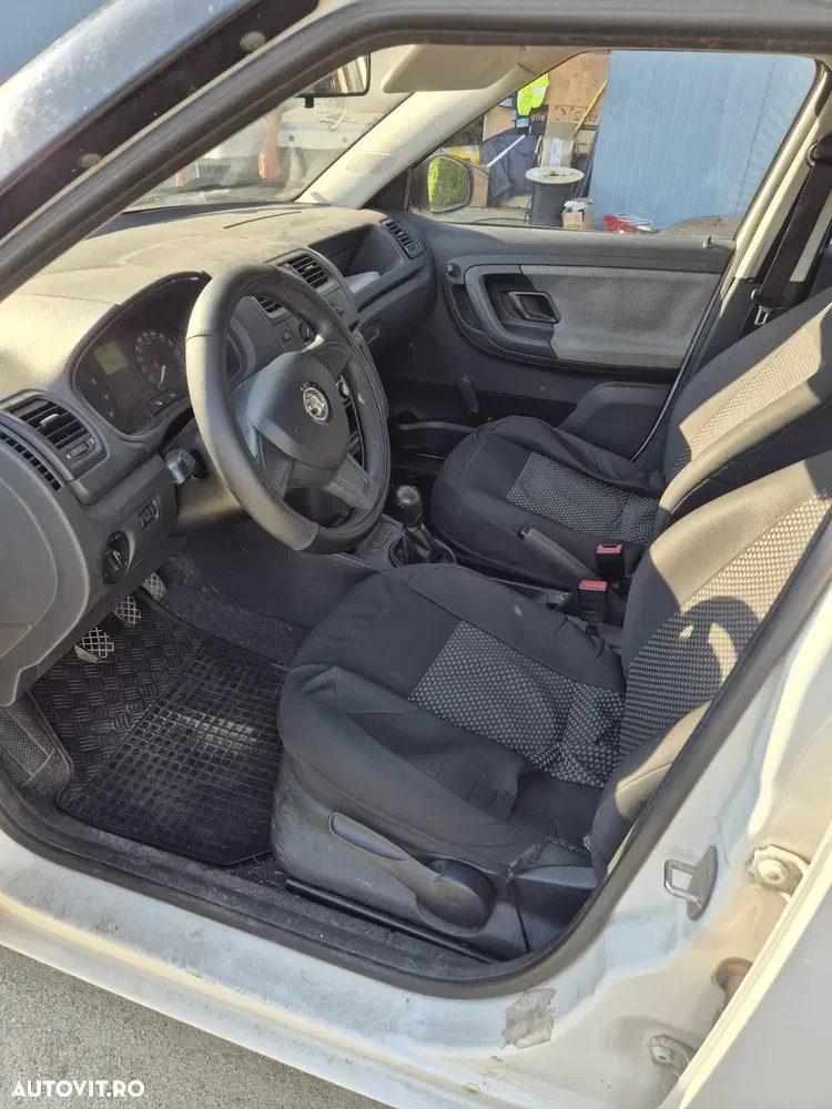 Škoda Fabia II 1.2 HTP Active — imagine 2