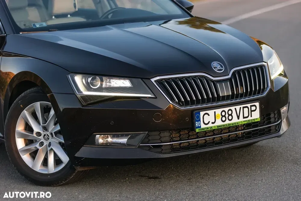 Škoda Superb III 2.0 TDI DSG 4X4 Style — imagine 3