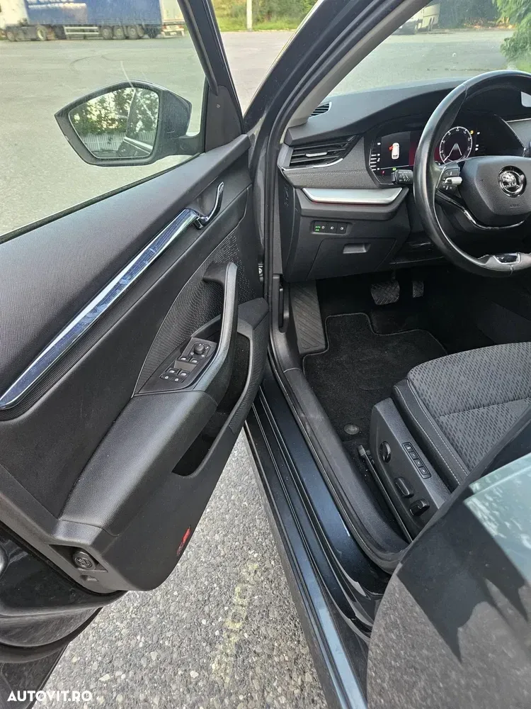 Škoda Octavia IV 2.0 TDI DSG Style — imagine 6