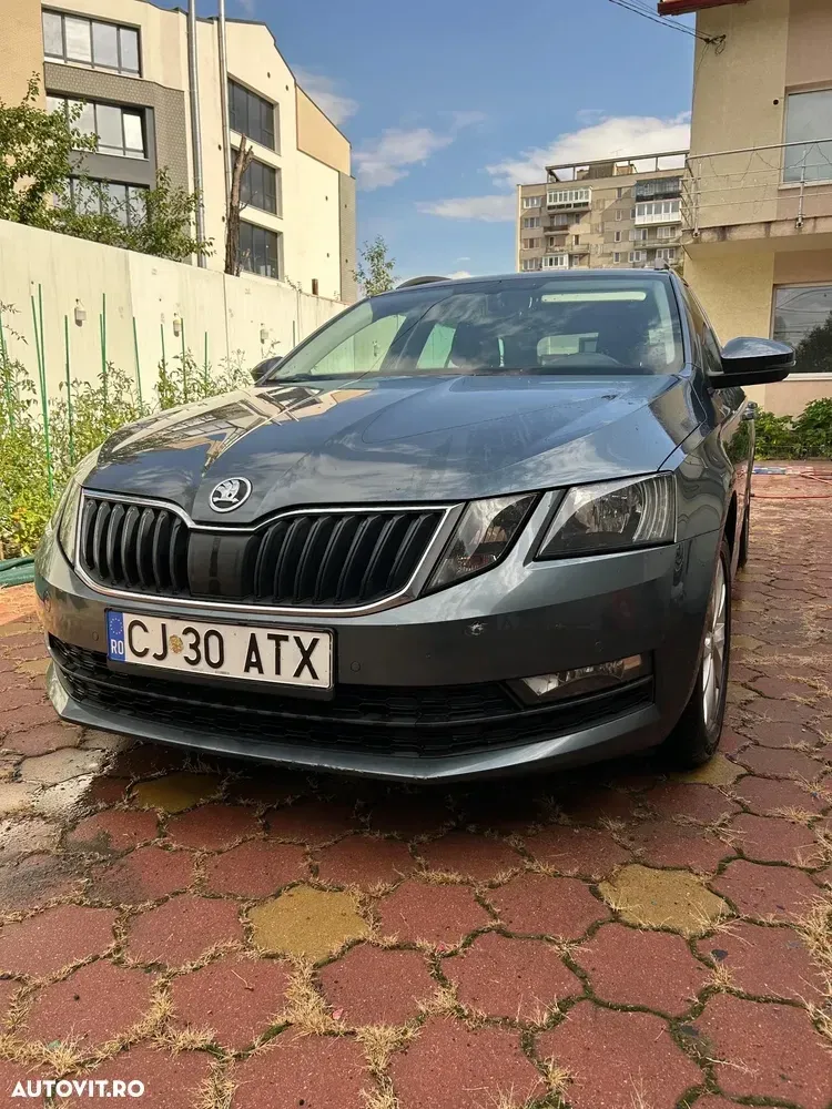 Škoda Octavia 1.6 TDI DSG Style — imagine 2