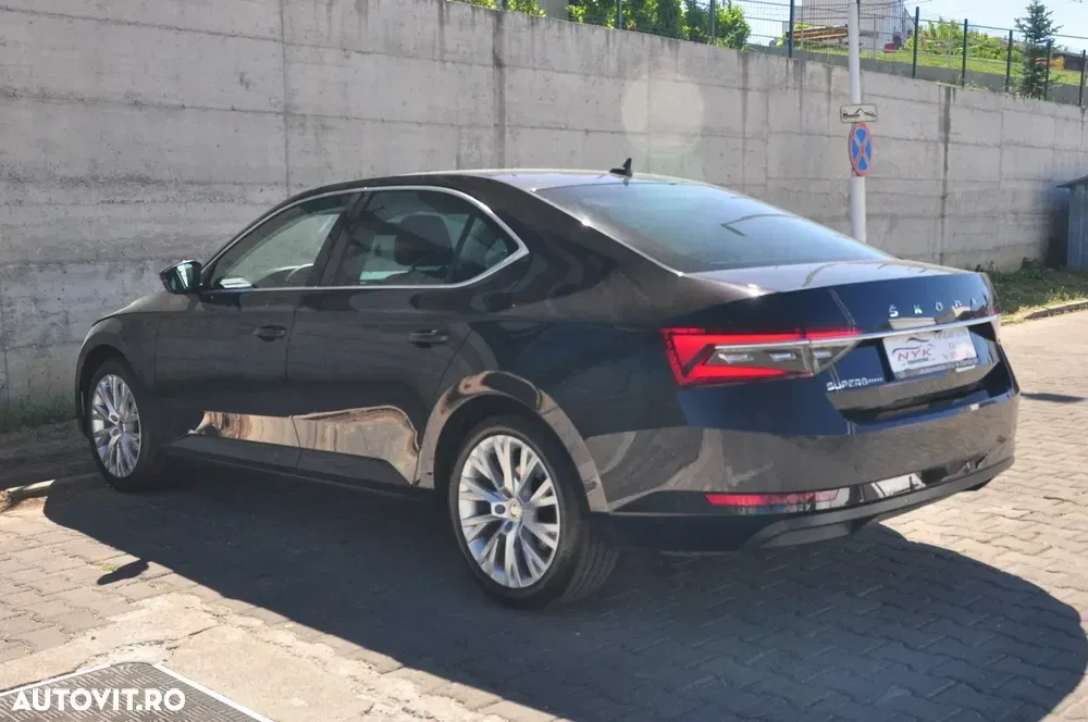 Škoda Superb III 2.0 TDI DSG Ambition — imagine 4