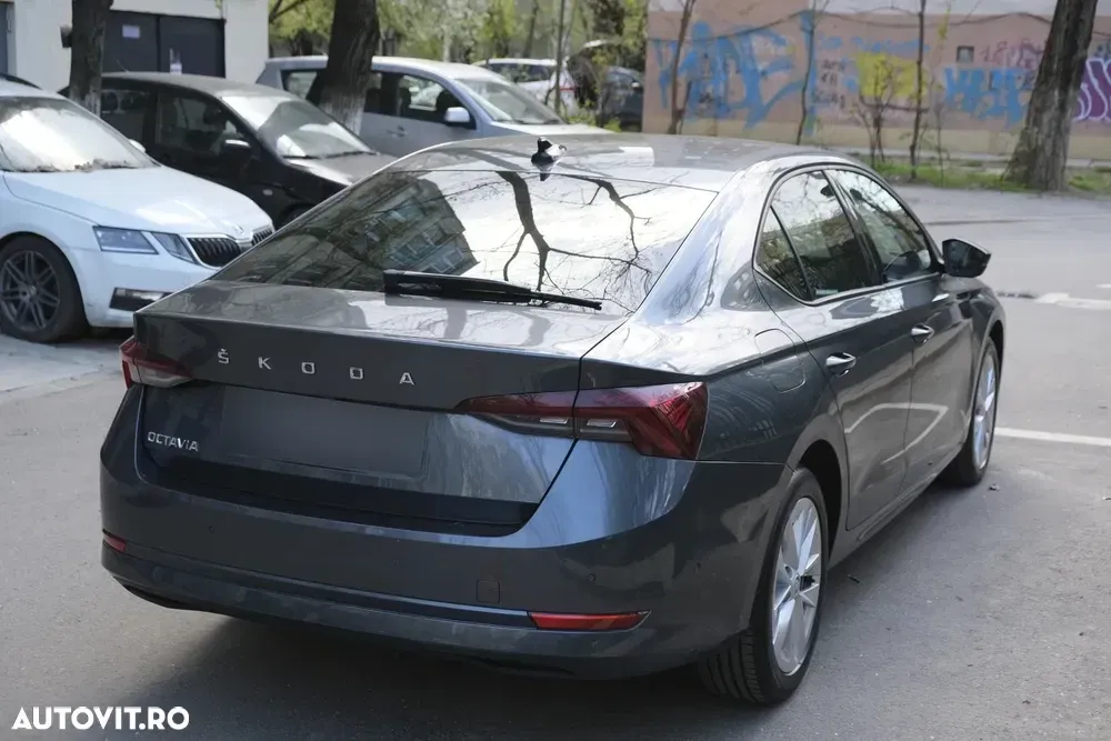 Škoda Octavia IV 2.0 TDI DSG Style — imagine 4