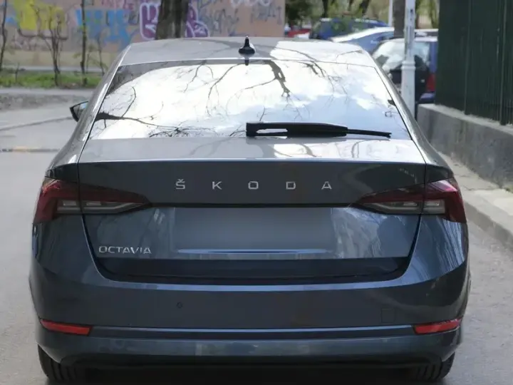 Škoda Octavia IV 2.0 TDI DSG Style