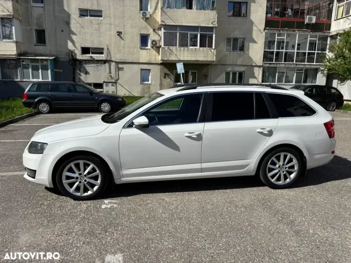 Škoda Octavia III 2.0 TDI STYLE DSG