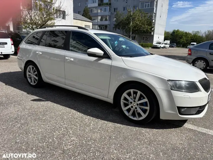 Škoda Octavia III 2.0 TDI STYLE DSG