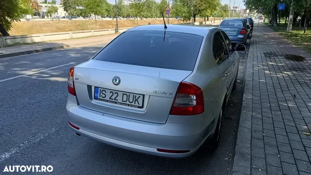 Škoda Octavia II 1.6 MPI — imagine 4