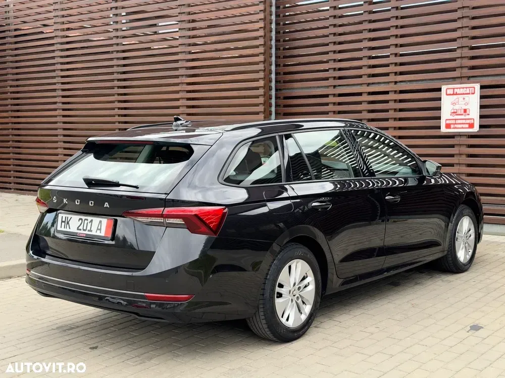 Škoda Octavia IV 2.0 TDI DSG Sportline — imagine 4