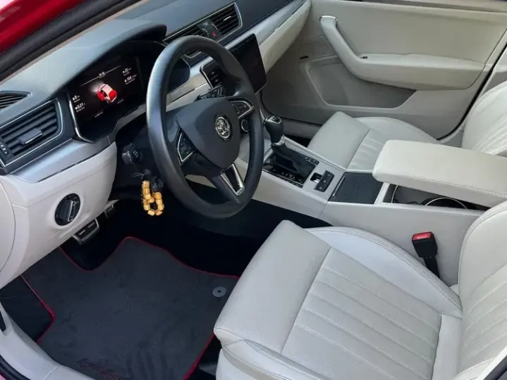 Škoda Superb III 2.0 TDI DSG Laurin & Klement