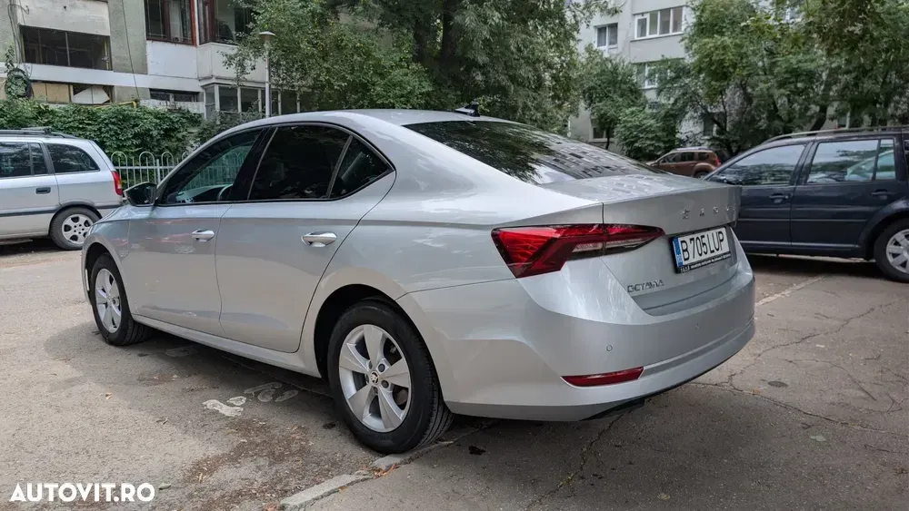 Škoda Octavia IV 2.0 TDI DSG Ambition — imagine 4