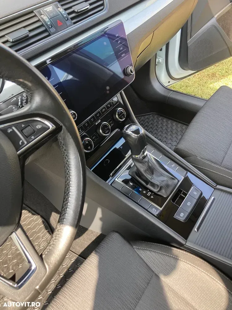 Škoda Superb III 2.0 TDI DSG Style — imagine 3
