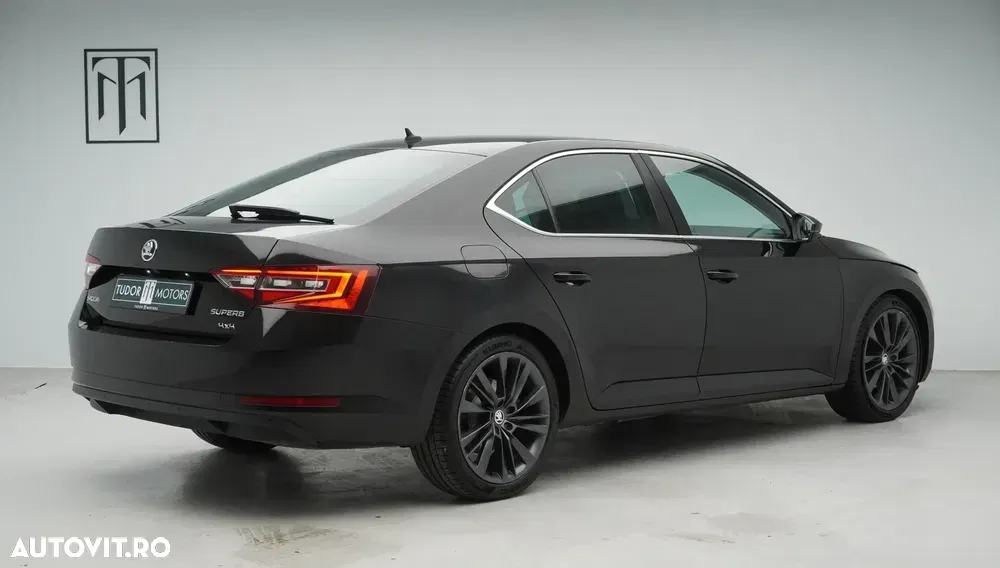 Škoda Superb III 2.0 TDI DSG 4X4 Style — imagine 4