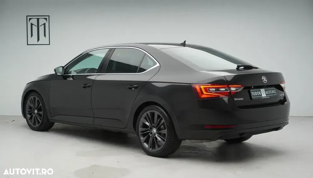 Škoda Superb III 2.0 TDI DSG 4X4 Style — imagine 3