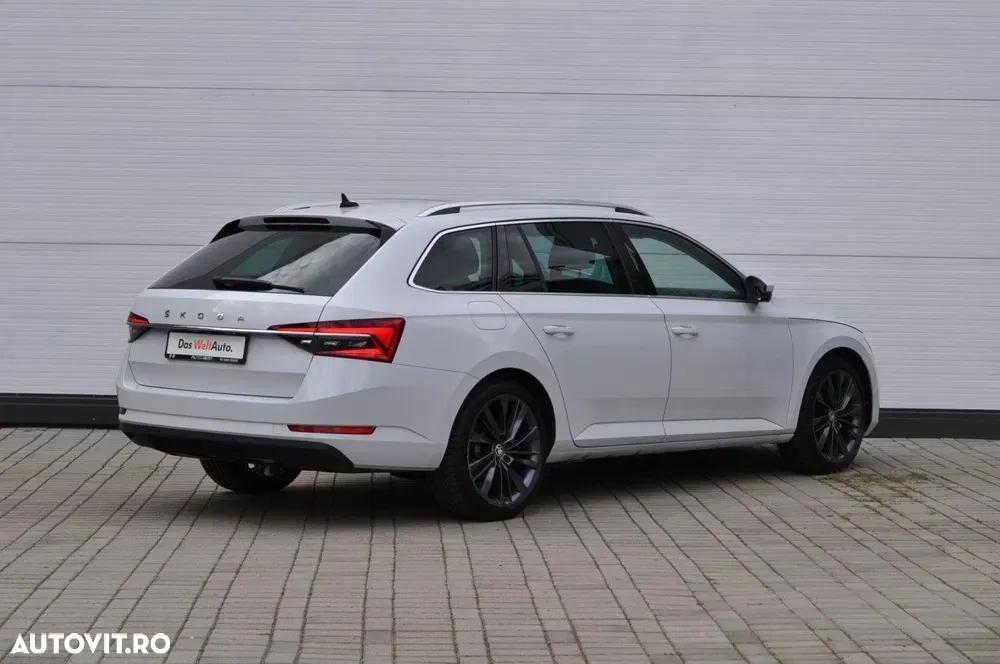 Škoda Superb 2.0 TDI DSG Style — imagine 3